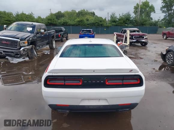 ✅ 2018 Dodge Challenger GT • VIN: 2C3CDZGG7JH288741 • Lot: 43048027. Listed on IAAI with 50,864 mi. Free auction sales archive from the USA and detailed vehicle history report at DreamBid. Image 16.