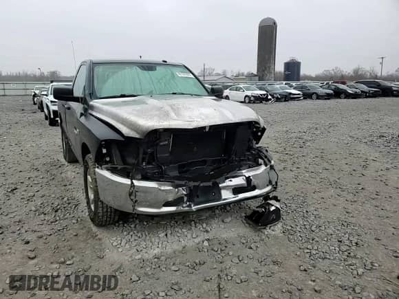2017 Ram 1500 Tradesman z VIN 3C6JR6AT1HG745604, wystawiony jako Copart lot #42191005 z przebiegiem 34 249 mil mil oraz Szkoda całkowita • Salvage title. Historia ofert i sprzedaży dostępna na DreamBid. Obrazek 11.