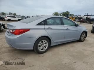 ✅ 2013 Hyundai Sonata GLS • VIN: 5NPEB4AC2DH507846 • Lot: 73565574. Listed on Copart with 138,427 mi. Free auction sales archive from the USA and detailed vehicle history report at DreamBid. Image 3.