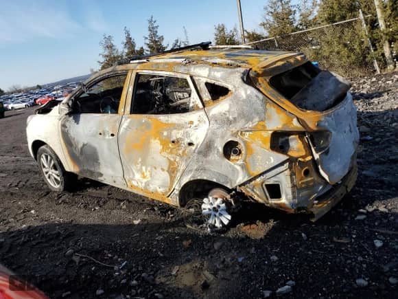 ✅ 2010 Hyundai Tucson GLS • VIN: KM8JUCAC5AU041409 • Lot: 50356175. Wystawiony na Copart z przebiegiem Nie podano mil. Skorzystaj z bezpłatnego archiwum sprzedaży aukcyjnych z USA i zobacz szczegółowy raport historii pojazdu na DreamBid. Zdjęcie 2.