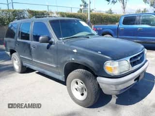 1997 Ford Explorer XL z VIN 1FMDU32E5VUA59508, wystawiony jako IAAI lot #41608736 z przebiegiem 268 377 mil mil oraz . Historia ofert i sprzedaży dostępna na DreamBid. Obrazek 1.