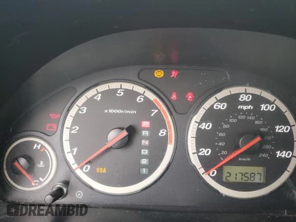 ✅ 2006 Honda CR-V LX • VIN: JHLRD78556C001238 • Lot: 92640435. Wystawiony na Copart z przebiegiem 217 587 mil. Bezpłatny archiwum sprzedaży aukcyjnych z USA i szczegółowy raport historii pojazdu na DreamBid. Zdjęcie 9.