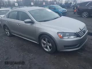 ✅ 2014 Volkswagen Passat S • VIN: 1VWAT7A34EC020977 • Lot: 43627467. Listed on IAAI with 152,678 mi. Free auction sales archive from the USA and detailed vehicle history report at DreamBid. Image 1.
