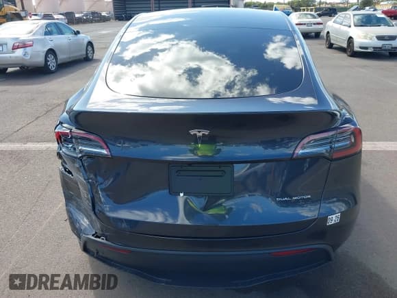 ✅ 2024 Tesla Model Y Long Range • VIN: 7SAYGDEE6RF183836 • Лот: 40588978. Опубликован ранее на IAAI с пробегом 82 миль. Бесплатный доступ к архиву аукционных продаж из США и подробный отчёт об истории автомобиля на DreamBid. Изображение 17.