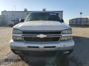 ✅ 2006 Chevrolet Silverado 1500 LT1 • VIN: 2GCEC13T761219091 • Лот: 77669054. Опубликован ранее на Copart с пробегом 298 992 миль. Бесплатный доступ к архиву аукционных продаж из США и подробный отчёт об истории автомобиля на DreamBid. Изображение 5.