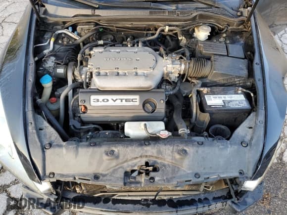 ✅ 2004 Honda Accord EX • VIN: 1HGCM82694A004924 • Lot: 72211404. Listed on Copart with 207,751 mi. Free auction sales archive from the USA and detailed vehicle history report at DreamBid. Image 12.