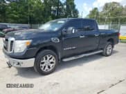 ✅ 2017 Nissan Titan SV • VIN: 1N6AA1F25HN549415 • Лот: 64027474. Опубликован ранее на Copart с пробегом 186 736 миль. Бесплатный доступ к архиву аукционных продаж из США и подробный отчёт об истории автомобиля на DreamBid. Изображение 1.