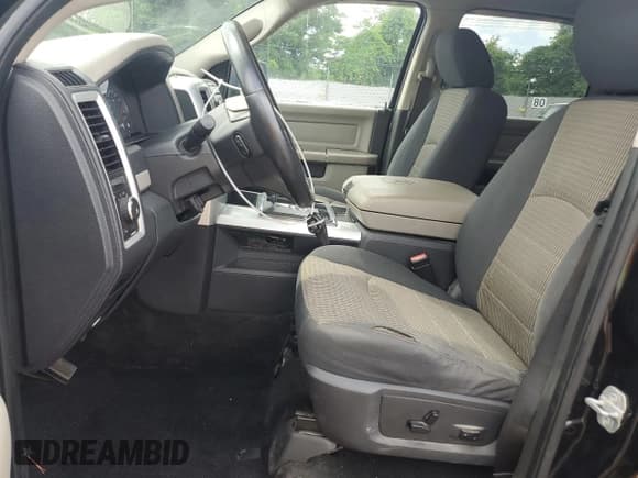 ✅ 2010 Dodge 1500 SLT • VIN: 1D7RV1CTXAS107346 • Lot: 61286395. Wystawiony na Copart z przebiegiem 190 568 mil. Bezpłatny archiwum sprzedaży aukcyjnych z USA i szczegółowy raport historii pojazdu na DreamBid. Zdjęcie 7.