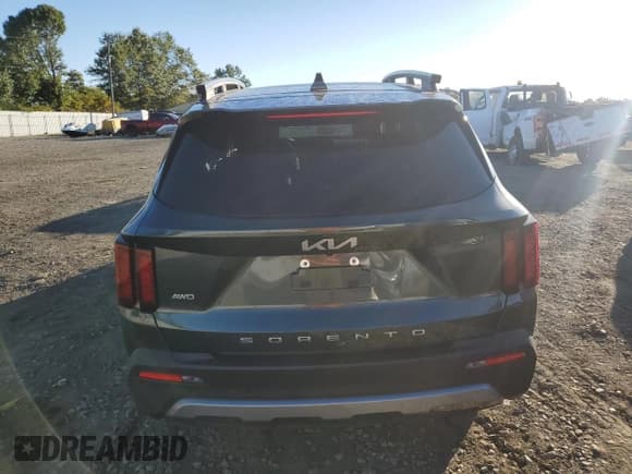 ✅ 2022 Kia Sorento X-Line EX • VIN: 5XYRHDLF4NG139797 • Лот: 82033595. Опубликован ранее на Copart с пробегом 32 281 миль. Бесплатный доступ к архиву аукционных продаж из США и подробный отчёт об истории автомобиля на DreamBid. Изображение 6.