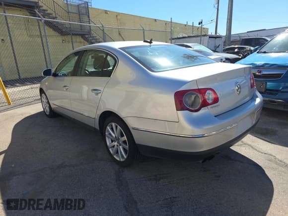 ✅ 2006 Volkswagen Passat 3.6L V6 • VIN: WVWEU73C16P053878 • Lot: 84997235. Listed on Copart with 145,752 mi. Free auction sales archive from the USA and detailed vehicle history report at DreamBid. Image 3.