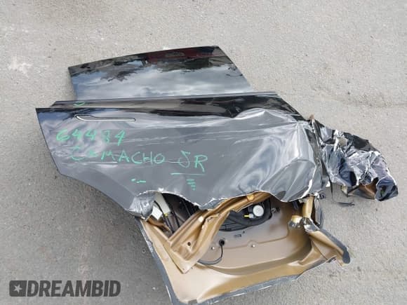 ✅ 2024 Tesla Model Y • VIN: 7SAYGDED8RF156984 • Lot: 43324819. Wystawiony na IAAI z przebiegiem 26 941 mil. Bezpłatny archiwum sprzedaży aukcyjnych z USA i szczegółowy raport historii pojazdu na DreamBid. Zdjęcie 11.