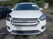 ✅ 2018 Ford Escape SE • VIN: 1FMCU0GD2JUC26931 • Лот: 43420830. Опубликован ранее на IAAI с пробегом 165 422 миль. Бесплатный доступ к архиву аукционных продаж из США и подробный отчёт об истории автомобиля на DreamBid. Изображение 6.
