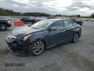 ✅ 2014 Hyundai Sonata SE • VIN: 5NPEC4AB5EH888758 • Lot: 81250235. Listed on Copart with 903,600 mi. Free auction sales archive from the USA and detailed vehicle history report at DreamBid. Image 1.