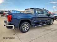 ✅ 2022 GMC Sierra 1500 SLT • VIN: 3GTPHDED3NG649157 • Лот: 84969075. Опубликован ранее на Copart с пробегом 23 802 миль. Бесплатный доступ к архиву аукционных продаж из США и подробный отчёт об истории автомобиля на DreamBid. Изображение 3.