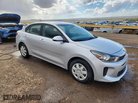 ✅ 2018 Kia Rio LX • VIN: 3KPA24AB8JE124189 • Lot: 89525785. Wystawiony na Copart z przebiegiem 36 636 mil. Bezpłatny archiwum sprzedaży aukcyjnych z USA i szczegółowy raport historii pojazdu na DreamBid. Zdjęcie 4.
