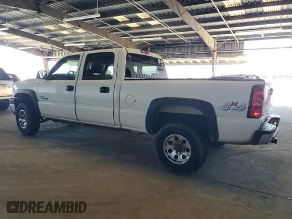 ✅ 2007 Chevrolet Silverado 2500HD LT3 • VIN: 1GCHK23D97F107255 • Лот: 66758015. Опубликован ранее на Copart с пробегом 433 768 миль. Бесплатный доступ к архиву аукционных продаж из США и подробный отчёт об истории автомобиля на DreamBid. Изображение 2.