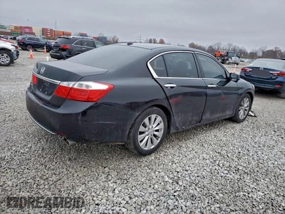 ✅ 2013 Honda Accord EX-L • VIN: 1HGCR2F87DA283378 • Лот: 92676005. Опубликован ранее на Copart с пробегом 175 090 миль. Бесплатный доступ к архиву аукционных продаж из США и подробный отчёт об истории автомобиля на DreamBid. Изображение 3.