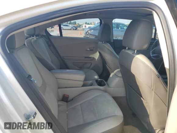 2013 Chevrolet Volt z VIN 1G1RD6E40DU107521, wystawiony jako Copart lot #58258714 z przebiegiem Nie podano mil oraz Czysty tytuł • Clean title. Historia ofert i sprzedaży dostępna na DreamBid. Obrazek 10.