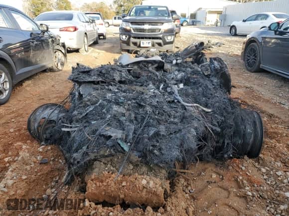 2014 Chevrolet Corvette Z51 1LT с VIN 1G1YG2D78E5132024, выставлен на аукционе Copart как лот 43598165 с пробегом Не указан миль и На запчасти • Non repairable. История ставок и продаж доступна на DreamBid. Изображение 6.