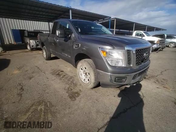✅ 2017 Nissan Titan • VIN: 1N6AA1C11HN553053 • Lot: 50992065. Listed on Copart with 178,163 mi. Free auction sales archive from the USA and detailed vehicle history report at DreamBid. Image 11.