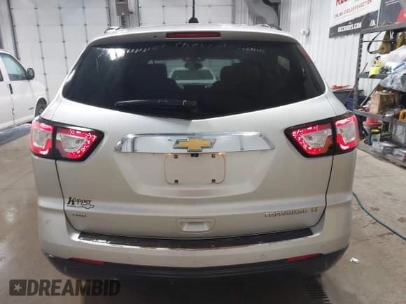 ✅ 2016 Chevrolet Traverse LT • VIN: 1GNKVGKD6GJ284944 • Lot: 43102932. Listed on IAAI with 157,834 mi. Free auction sales archive from the USA and detailed vehicle history report at DreamBid. Image 16.