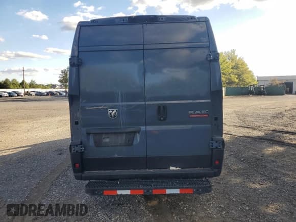 ✅ 2020 Ram ProMaster Cargo • VIN: 3C6URVJG5LE108245 • Lot: 84423005. Wystawiony na Copart z przebiegiem Nie podano. Bezpłatny archiwum sprzedaży aukcyjnych z USA i szczegółowy raport historii pojazdu na DreamBid. Zdjęcie 6.