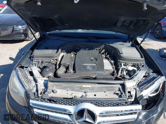 ✅ 2018 Mercedes-Benz GLC 300 • VIN: WDC0G4JB4JV023962 • Lot: 43666399. Listed on IAAI with 140,333 mi. Free auction sales archive from the USA and detailed vehicle history report at DreamBid. Image 10.