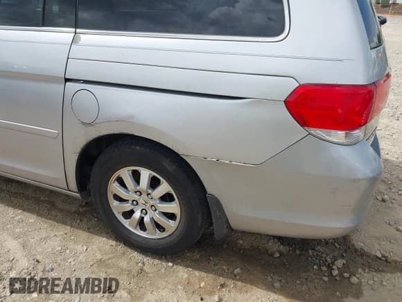 ✅ 2010 Honda Odyssey EX • VIN: 5FNRL3H49AB023447 • Lot: 42185412. Listed on IAAI with 215,317 mi. Free auction sales archive from the USA and detailed vehicle history report at DreamBid. Image 12.