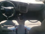 ✅ 2003 Chevrolet S-10 • VIN: 1GCCS19H638267297 • Лот: 69115764. Опубликован ранее на Copart с пробегом 53 056 миль. Бесплатный доступ к архиву аукционных продаж из США и подробный отчёт об истории автомобиля на DreamBid. Изображение 8.