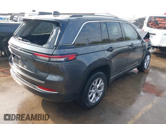 ✅ 2022 Jeep Grand Cherokee Limited • VIN: 1C4RJGBG6N8570889 • Lot: 43619734. Listed on IAAI with 42,039 mi. Free auction sales archive from the USA and detailed vehicle history report at DreamBid. Image 4.