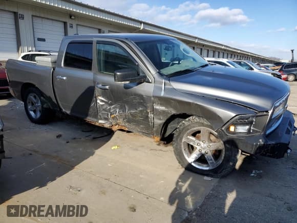 ✅ 2010 Dodge 1500 SLT • VIN: 1D7RV1CT2AS129373 • Lot: 87654915. Wystawiony na Copart z przebiegiem 278 390 mil. Bezpłatny archiwum sprzedaży aukcyjnych z USA i szczegółowy raport historii pojazdu na DreamBid. Zdjęcie 4.