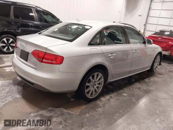 ✅ 2012 Audi A4 Premium Plus • VIN: WAUFFAFL7CN015017 • Lot: 43787122. Listed on IAAI with 95,550 mi. Free auction sales archive from the USA and detailed vehicle history report at DreamBid. Image 4.