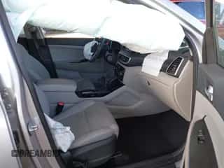 2020 Hyundai Tucson SE z VIN KM8J2CA4XLU194286, wystawiony jako IAAI lot #43225099 z przebiegiem 65 767 mil mil oraz . Historia ofert i sprzedaży dostępna na DreamBid. Obrazek 5.