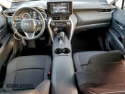 ✅ 2022 Toyota Venza XLE • VIN: JTEAAAAH9NJ111350 • Lot: 94453955. Wystawiony na Copart z przebiegiem 34 339 mil. Bezpłatny archiwum sprzedaży aukcyjnych z USA i szczegółowy raport historii pojazdu na DreamBid. Zdjęcie 8.