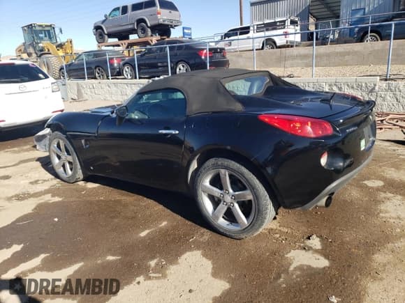 ✅ 2009 Pontiac Solstice GXP • VIN: 1G2MT35X19Y105245 • Лот: 89054685. Опубликован ранее на Copart с пробегом 141 283 миль. Бесплатный доступ к архиву аукционных продаж из США и подробный отчёт об истории автомобиля на DreamBid. Изображение 2.