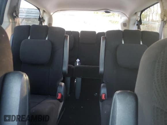 ✅ 2014 Dodge Grand Caravan SXT • VIN: 2C4RDGCG8ER197221 • Lot: 82274355. Wystawiony na Copart z przebiegiem 161 245 mil. Bezpłatny archiwum sprzedaży aukcyjnych z USA i szczegółowy raport historii pojazdu na DreamBid. Zdjęcie 10.