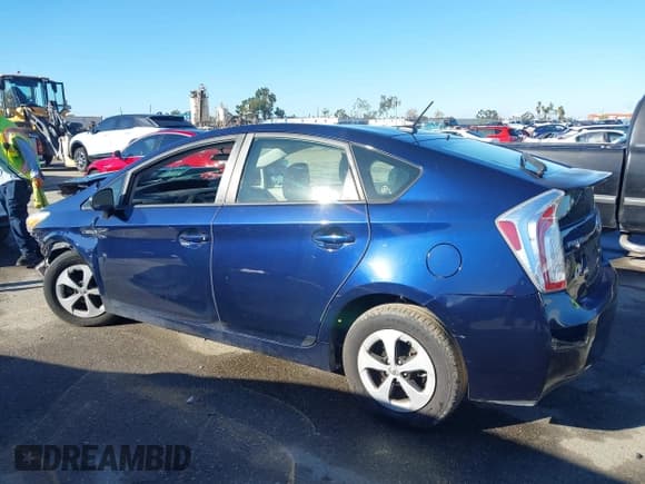 ✅ 2012 Toyota Prius Three • VIN: JTDKN3DU4C0334688 • Лот: 43459368. Опубликован ранее на IAAI с пробегом 120 428 миль. Бесплатный доступ к архиву аукционных продаж из США и подробный отчёт об истории автомобиля на DreamBid. Изображение 13.