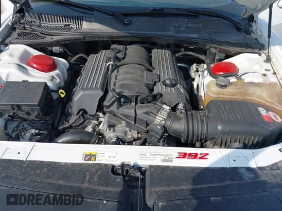 2015 Dodge Challenger R/T Scat Pack z VIN 2C3CDZFJ6FH757466, wystawiony jako IAAI lot #43039796 z przebiegiem 120 512 mil mil oraz . Historia ofert i sprzedaży dostępna na DreamBid. Obrazek 10.