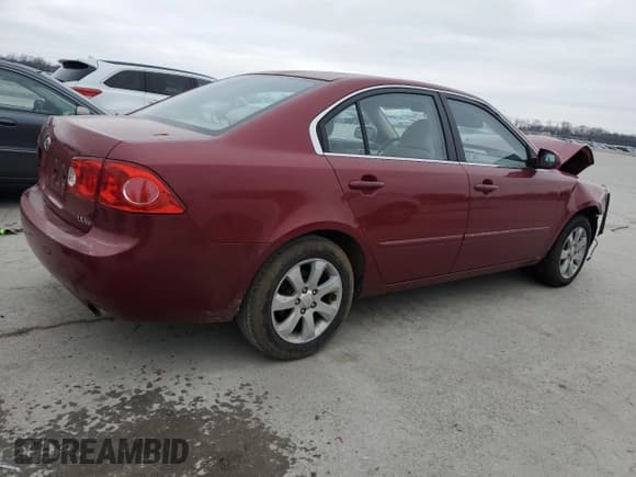 ✅ 2008 Kia Optima LX • VIN: KNAGE124385192306 • Lot: 86006574. Wystawiony na Copart z przebiegiem 173 198 mil. Bezpłatny archiwum sprzedaży aukcyjnych z USA i szczegółowy raport historii pojazdu na DreamBid. Zdjęcie 3.