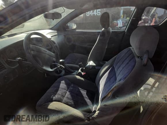 ✅ 2004 Chevrolet Monte Carlo LS • VIN: 2G1WW12E849246161 • Lot: 80454475. Listed on Copart with 185,609 mi. Free auction sales archive from the USA and detailed vehicle history report at DreamBid. Image 7.