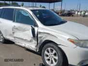 ✅ 2013 Toyota Highlander • VIN: 5TDZK3EH7DS127798 • Lot: 42372808. Listed on IAAI with 176,190 mi. Free auction sales archive from the USA and detailed vehicle history report at DreamBid. Image 6.