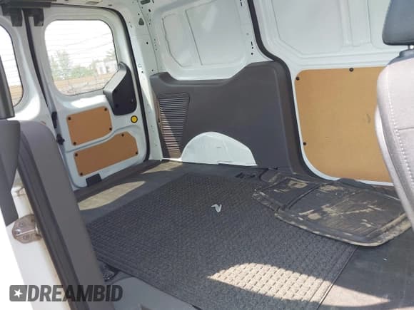 ✅ 2022 Ford Transit Connect XLT • VIN: NM0LS7T21N1523295 • Lot: 42417559. Listed on IAAI with 15,379 mi. Free auction sales archive from the USA and detailed vehicle history report at DreamBid. Image 8.