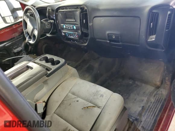 ✅ 2015 Chevrolet Silverado 2500HD Work Truck • VIN: 1GC0CUEG7FZ500942 • Lot: 47104335. Wystawiony na Copart z przebiegiem 204 850 mil. Bezpłatny archiwum sprzedaży aukcyjnych z USA i szczegółowy raport historii pojazdu na DreamBid. Zdjęcie 8.