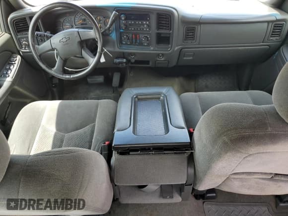 ✅ 2005 Chevrolet Silverado 1500 LS • VIN: 2GCEC13T251292013 • Лот: 60343574. Опубликован ранее на Copart с пробегом 203 115 миль. Бесплатный доступ к архиву аукционных продаж из США и подробный отчёт об истории автомобиля на DreamBid. Изображение 8.