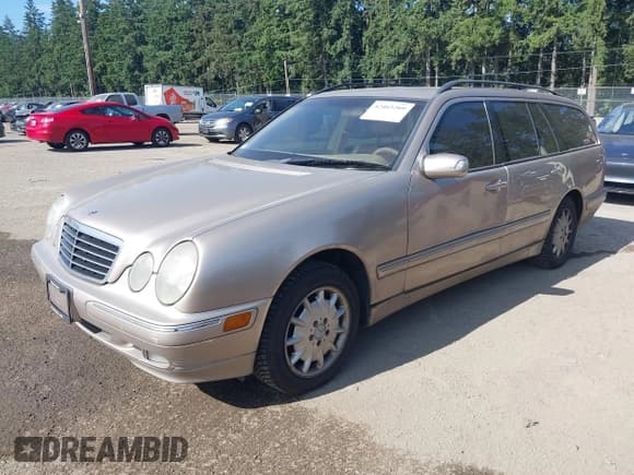 ✅ 2003 Mercedes-Benz E 320/430 4 Matic • VIN: WDBJH82J63X084837 • Lot: 42465209. Wystawiony na IAAI z przebiegiem 242 268 mil. Bezpłatny archiwum sprzedaży aukcyjnych z USA i szczegółowy raport historii pojazdu na DreamBid. Zdjęcie 2.