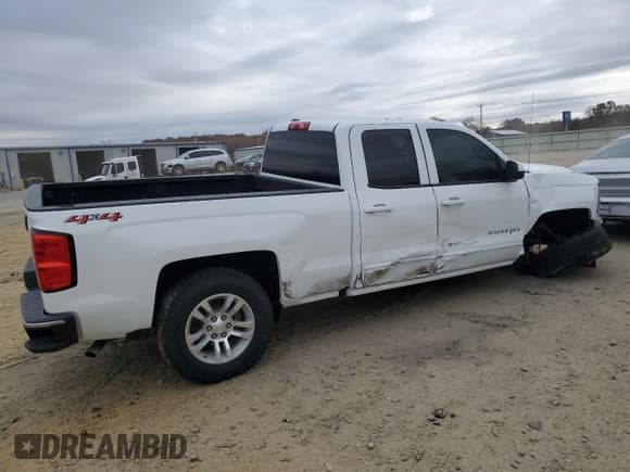 ✅ 2019 Chevrolet Silverado 1500 LT • VIN: 2GCVKPEC5K1137292 • Lot: 91891025. Wystawiony na Copart z przebiegiem 203 911 mil. Bezpłatny archiwum sprzedaży aukcyjnych z USA i szczegółowy raport historii pojazdu na DreamBid. Zdjęcie 3.