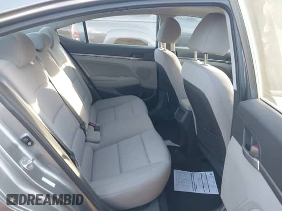 2018 Hyundai Elantra SEL z VIN KMHD84LF6JU606328, wystawiony jako IAAI lot #43534275 z przebiegiem 114 911 mil mil oraz . Historia ofert i sprzedaży dostępna na DreamBid. Obrazek 8.