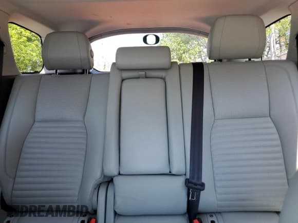 ✅ 2015 Land Rover Discovery Sport HSE Lux • VIN: SALCT2BG3FH537975 • Lot: 55826665. Listed on Copart with 111,832 mi. Free auction sales archive from the USA and detailed vehicle history report at DreamBid. Image 10.