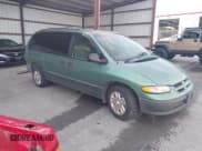 ✅ 1998 Dodge Caravan SE • VIN: 2B4GP44G2WR596345 • Лот: 43597206. Опубликован ранее на IAAI с пробегом Не указан. Бесплатный доступ к архиву аукционных продаж из США и подробный отчёт об истории автомобиля на DreamBid. Изображение 1.