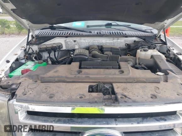 ✅ 2012 Ford Expedition Limited • VIN: 1FMJU2A55CEF54037 • Lot: 42014180. Wystawiony na IAAI z przebiegiem 209 086 mil. Bezpłatny archiwum sprzedaży aukcyjnych z USA i szczegółowy raport historii pojazdu na DreamBid. Zdjęcie 10.